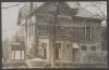 Twee foto&#39;s van het huis De Boeckhorst te Lunteren, thans Dorpsstraat 13, woonhuis van De Vries en gezin van 1916 tot 1935, ongedateerd (20ste eeuw)
